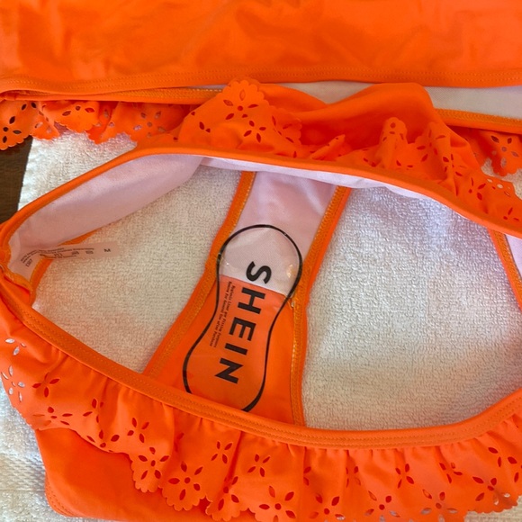 NEW bandeau style w/straps bikini top, cute color! Removable pads, Makes TAN POP - Picture 10 of 12